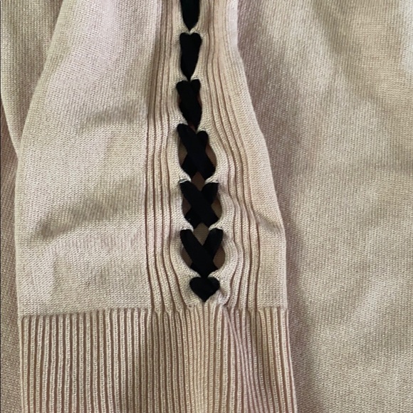 Sweater - Picture 3 of 3